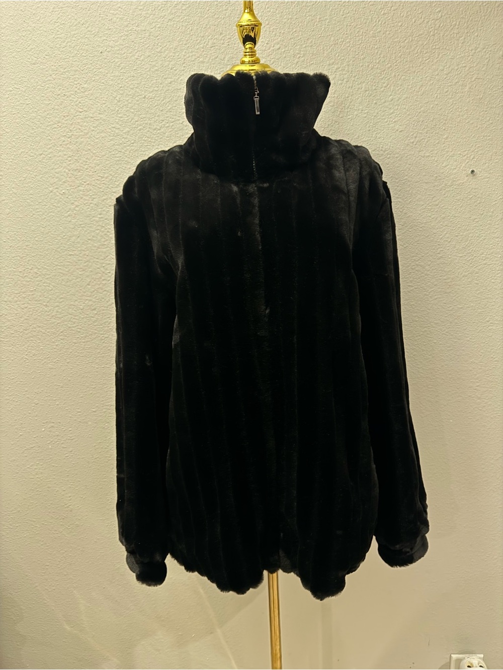 Gallery Black Reversible Faux Fur Jacket Sz L